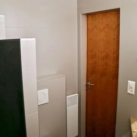 Chalet Au Centre D'ovronnaz - Mitoyen Ovronnaz