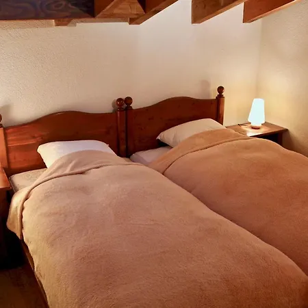 Chalet Au Centre D'ovronnaz - Mitoyen Ovronnaz