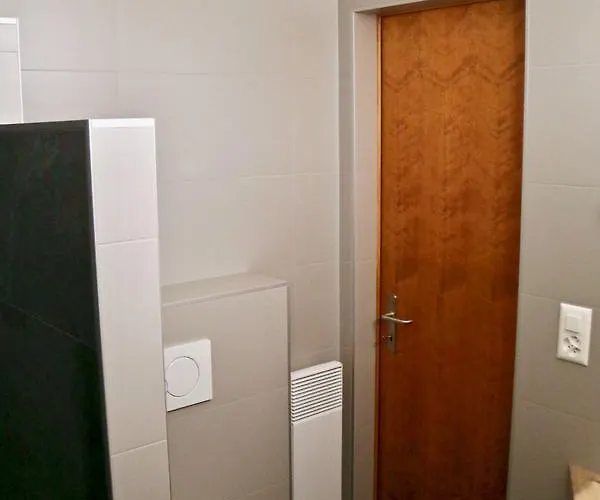 Chalet Au Centre D'ovronnaz - Mitoyen Ovronnaz