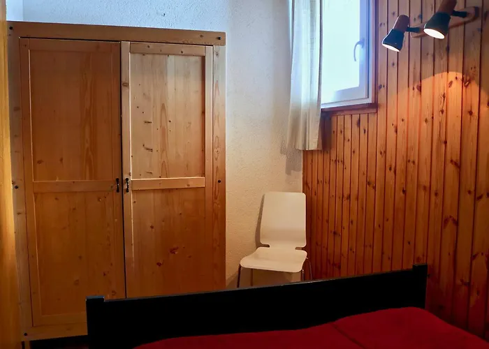 Chalet Au Centre D'ovronnaz - Mitoyen