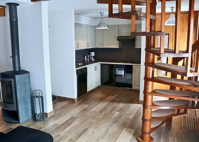 Chalet Au Centre D'ovronnaz - Mitoyen *