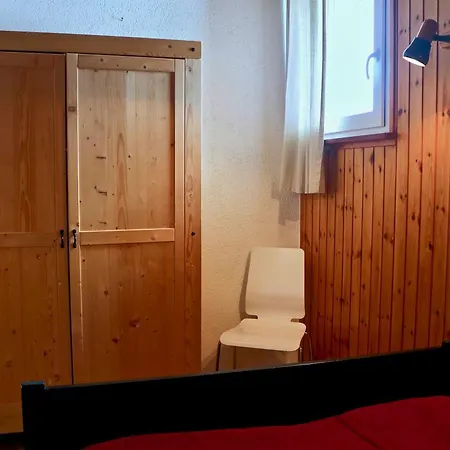 Chalet Au Centre D'ovronnaz - Mitoyen