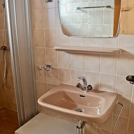 Au Centre D'ovronnaz - Mitoyen Chalet *